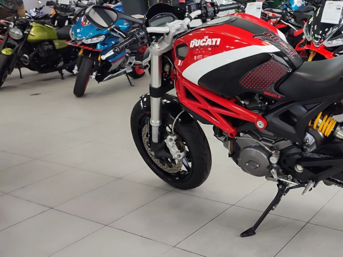 DUCATI 796 MONSTER 4