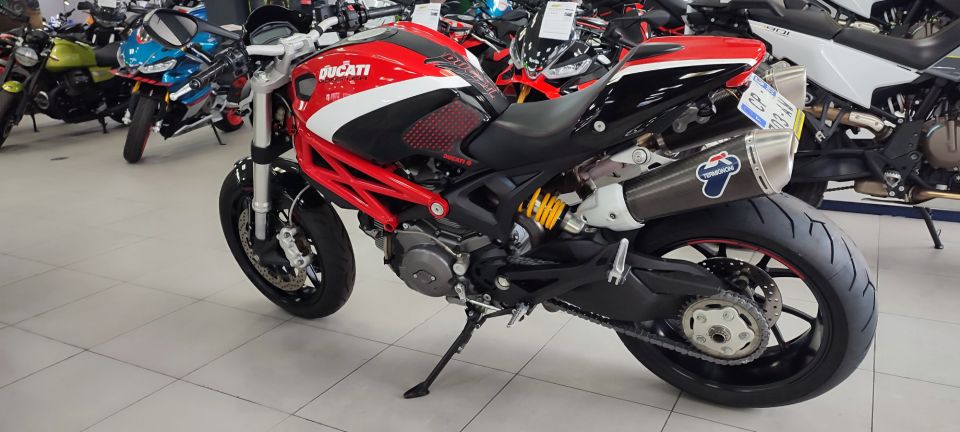 DUCATI 796 MONSTER 4