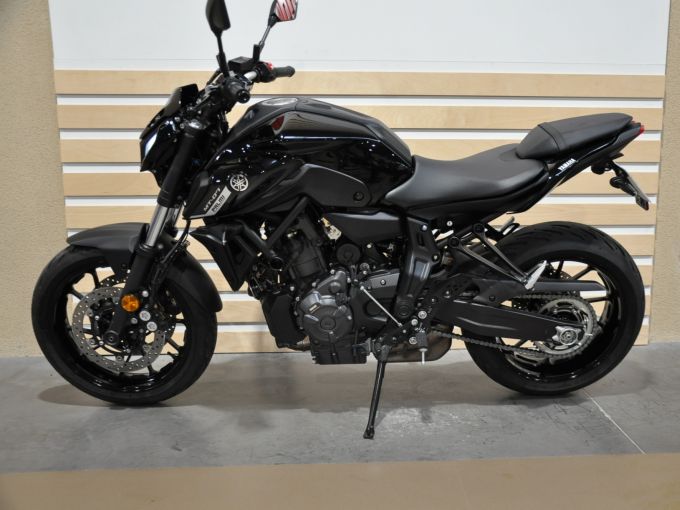 YAMAHA MT-07 PURE 35KW 4