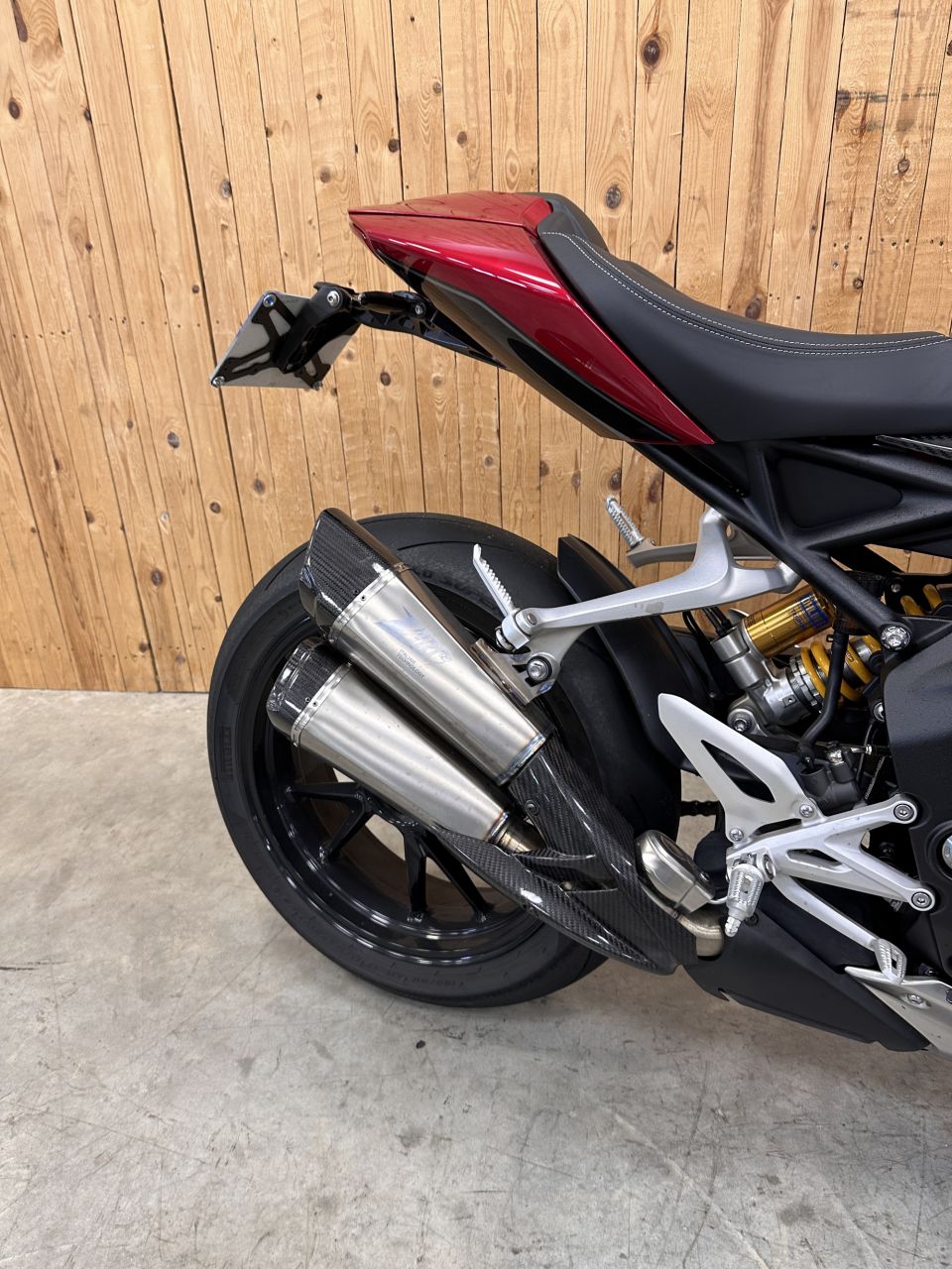 TRIUMPH SPEED TRIPLE 1200 RR 4