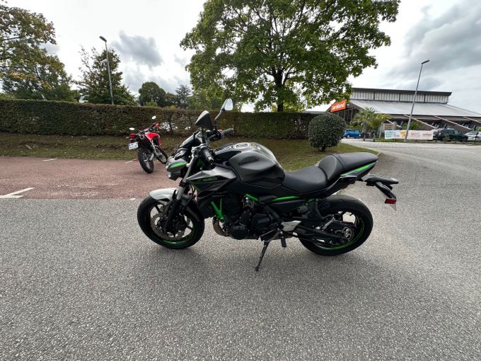 KAWASAKI Z650 - Z650 4