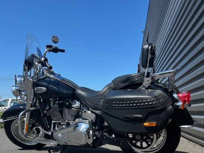 HARLEY-DAVIDSON SOFTAIL HERITAGE 1745 CLASSIC 4