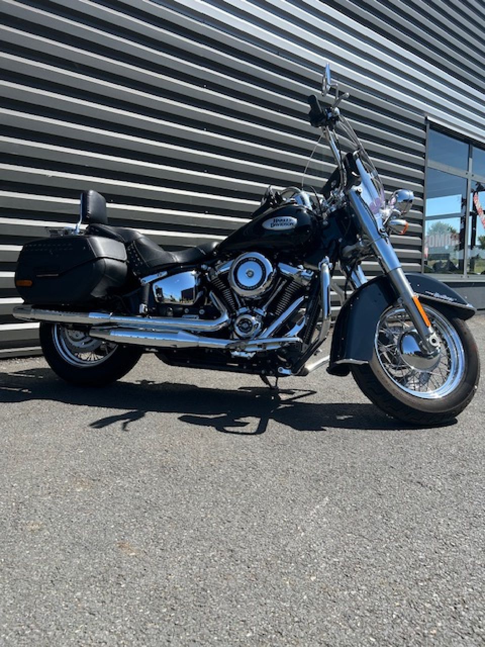 HARLEY-DAVIDSON SOFTAIL HERITAGE 1745 CLASSIC 4