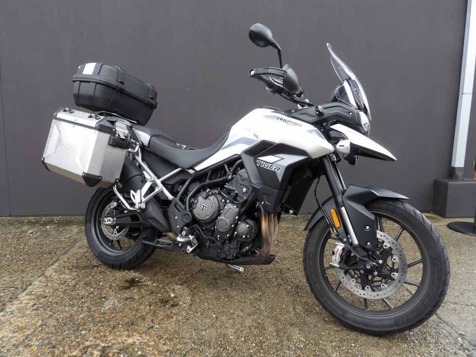 TRIUMPH Tiger 900 GT PRO 4