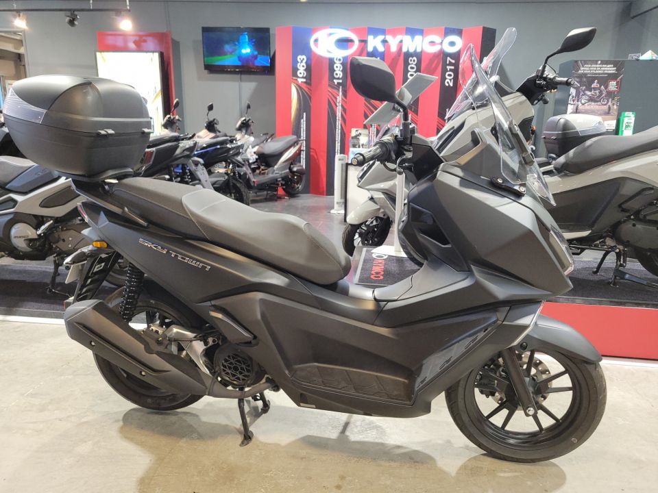 KYMCO SKYTOWN 125 4