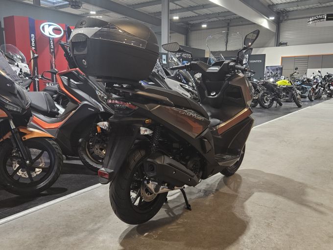 KYMCO SKYTOWN 125 4