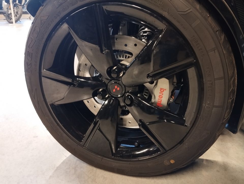 CAN-AM SPYDER F3 LIMITED 4