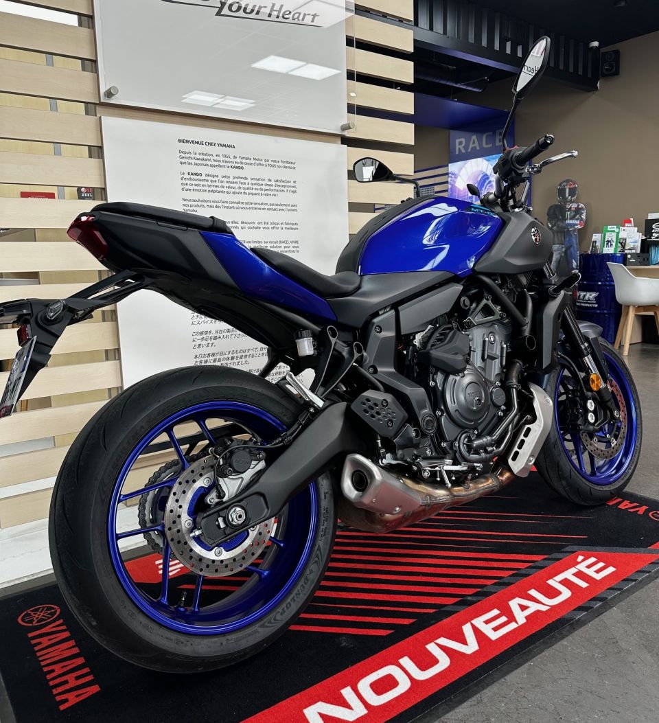 YAMAHA MT-07 (47.5CV) 4