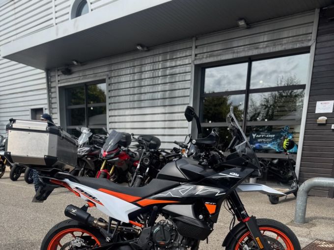 KTM 890 SMT 4