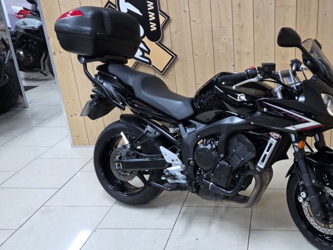 YAMAHA FZ6 600 FAZER S2 4