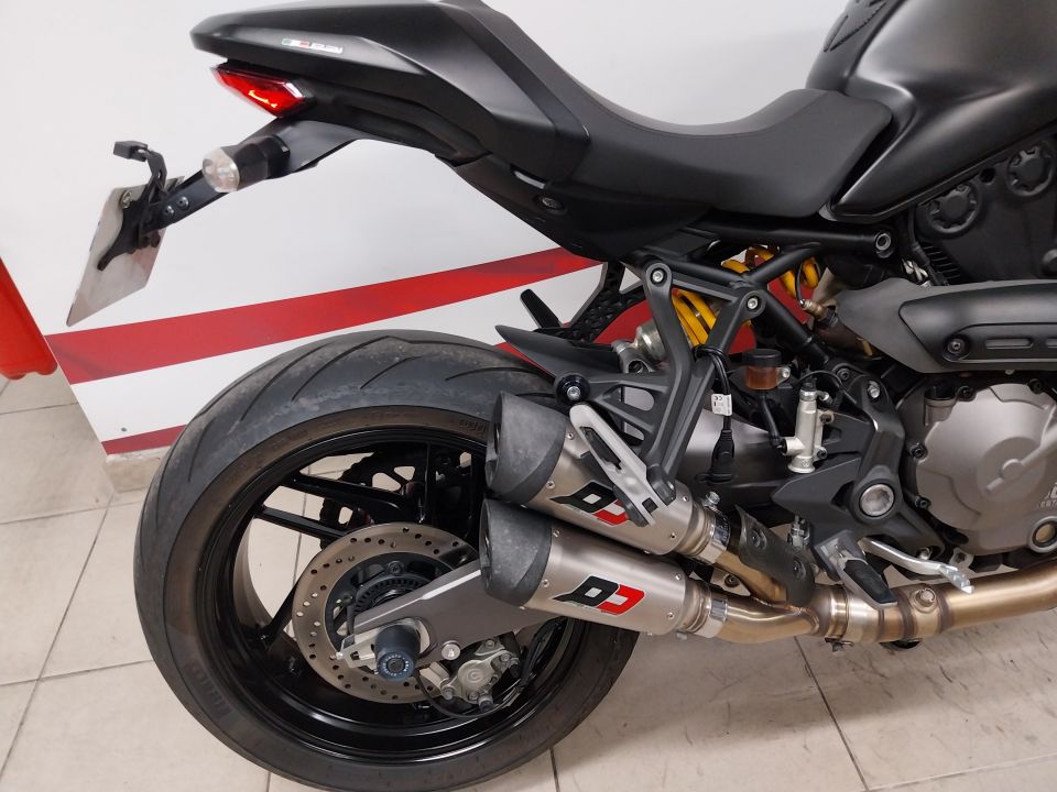 DUCATI MONSTER ABS 4