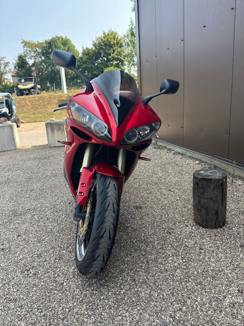 YAMAHA YZF 1000 R1 4