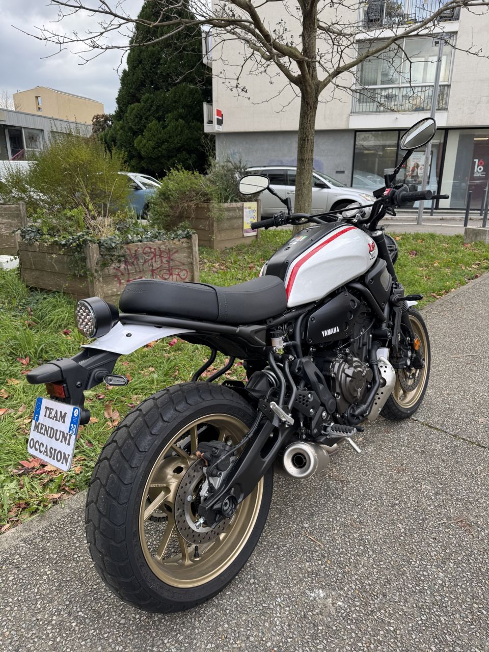 YAMAHA XSR 700 XTRIBUTE 4