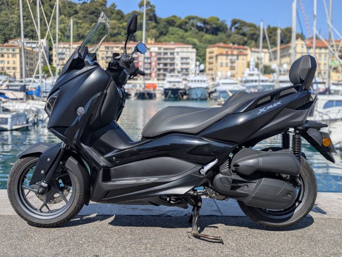 YAMAHA X-MAX 125 IRON MAX 4