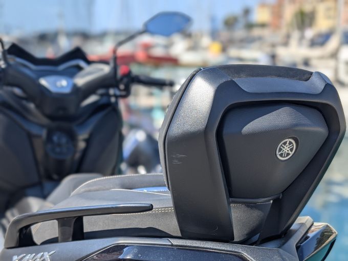 YAMAHA X-MAX 125 IRON MAX 4