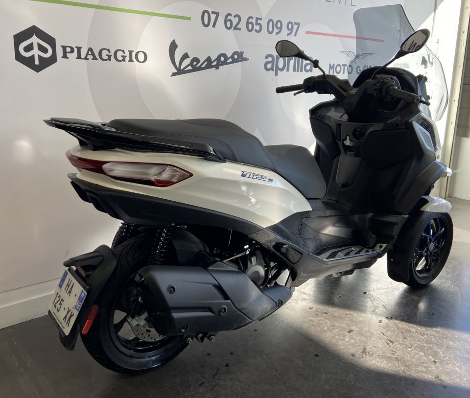 PIAGGIO MP3 400 HPE SPORT ABS ASR 4