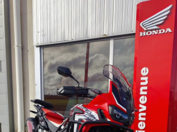 HONDA AFRICA TWIN CRF1000D DCT 4