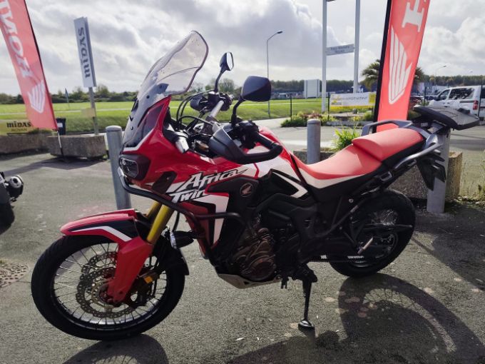 HONDA AFRICA TWIN CRF1000D DCT 4