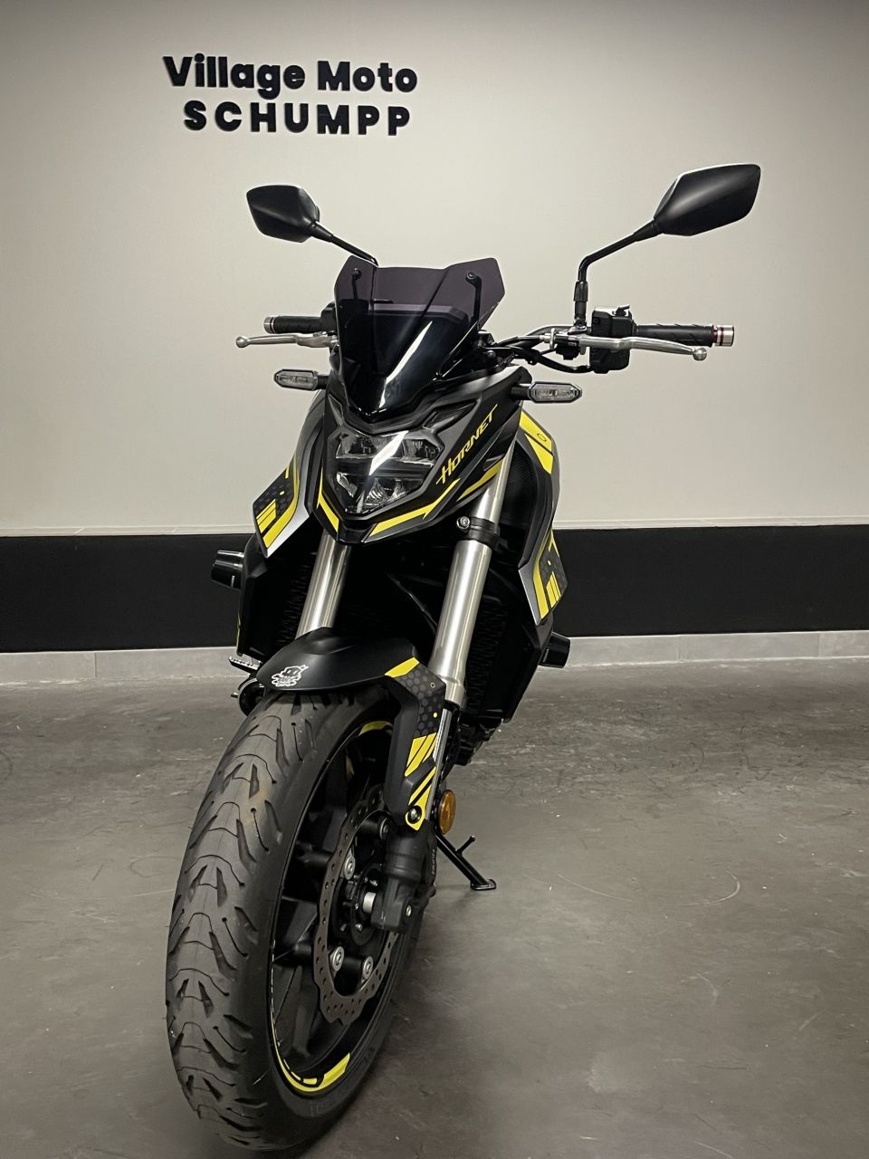 HONDA CB 750 HORNET 4