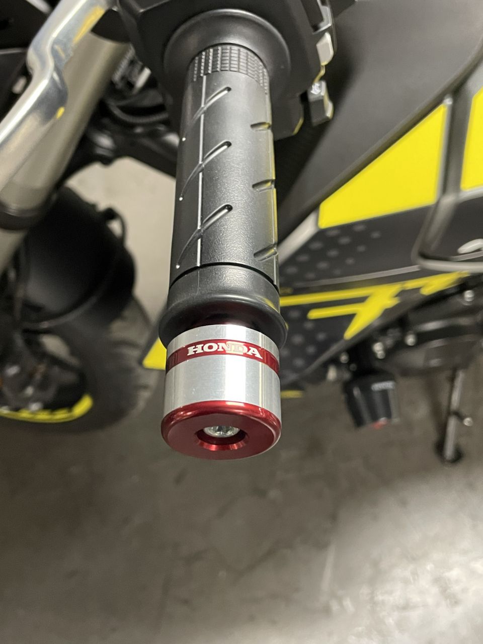 HONDA CB 750 HORNET 4