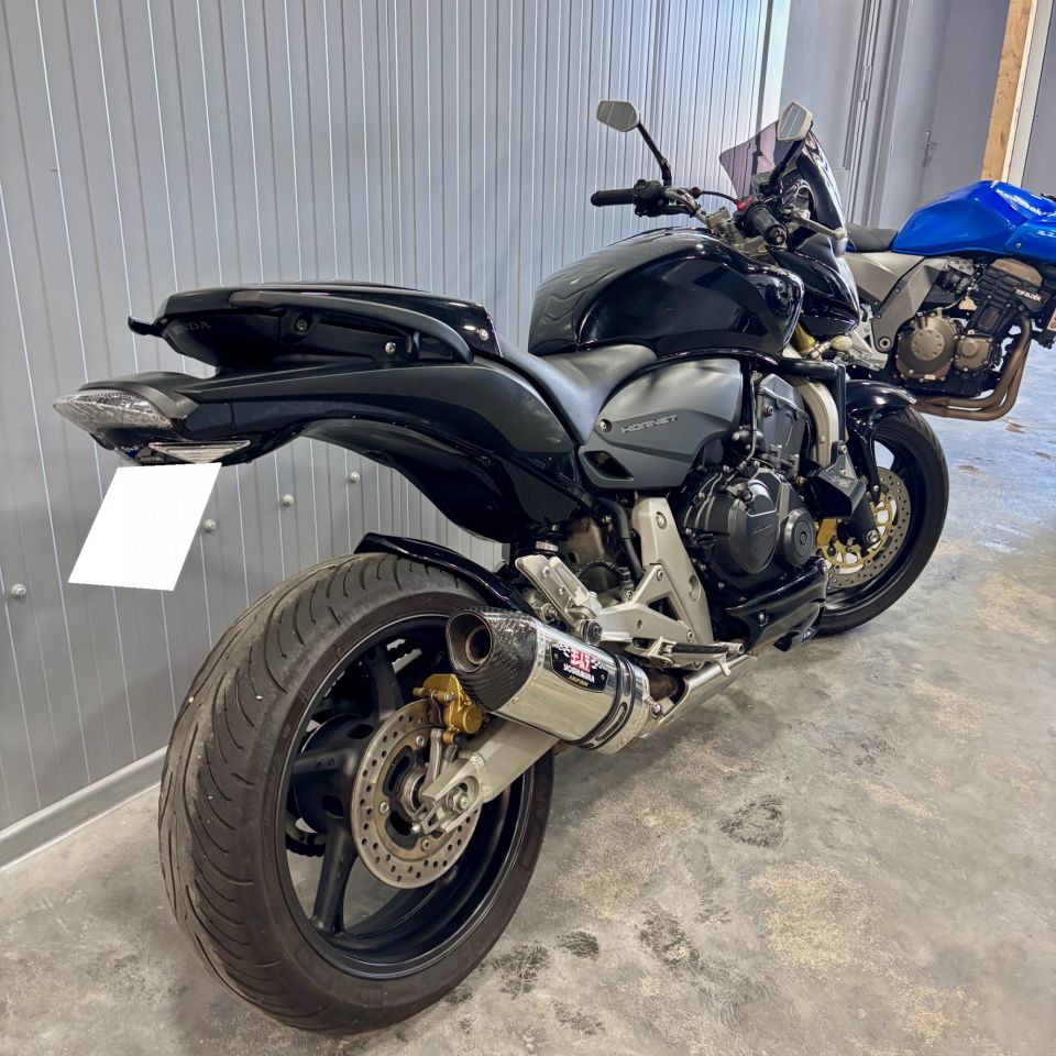 HONDA CB 600 F HORNET 4