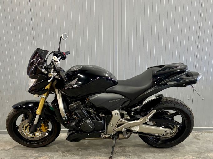 HONDA CB 600 F HORNET 4