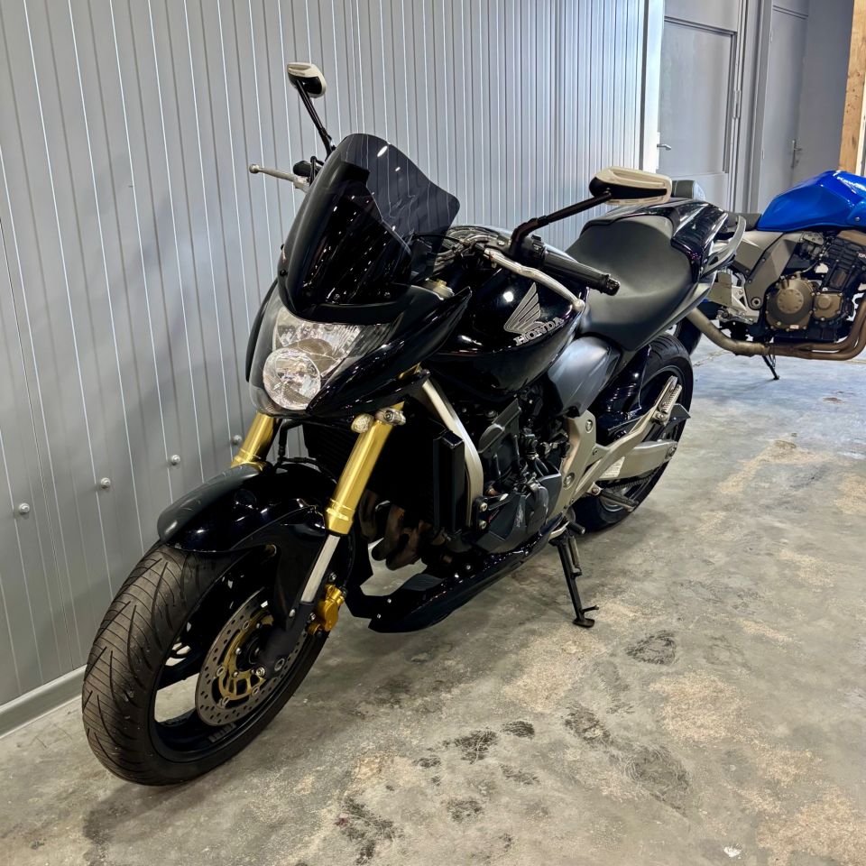 HONDA CB 600 F HORNET 4