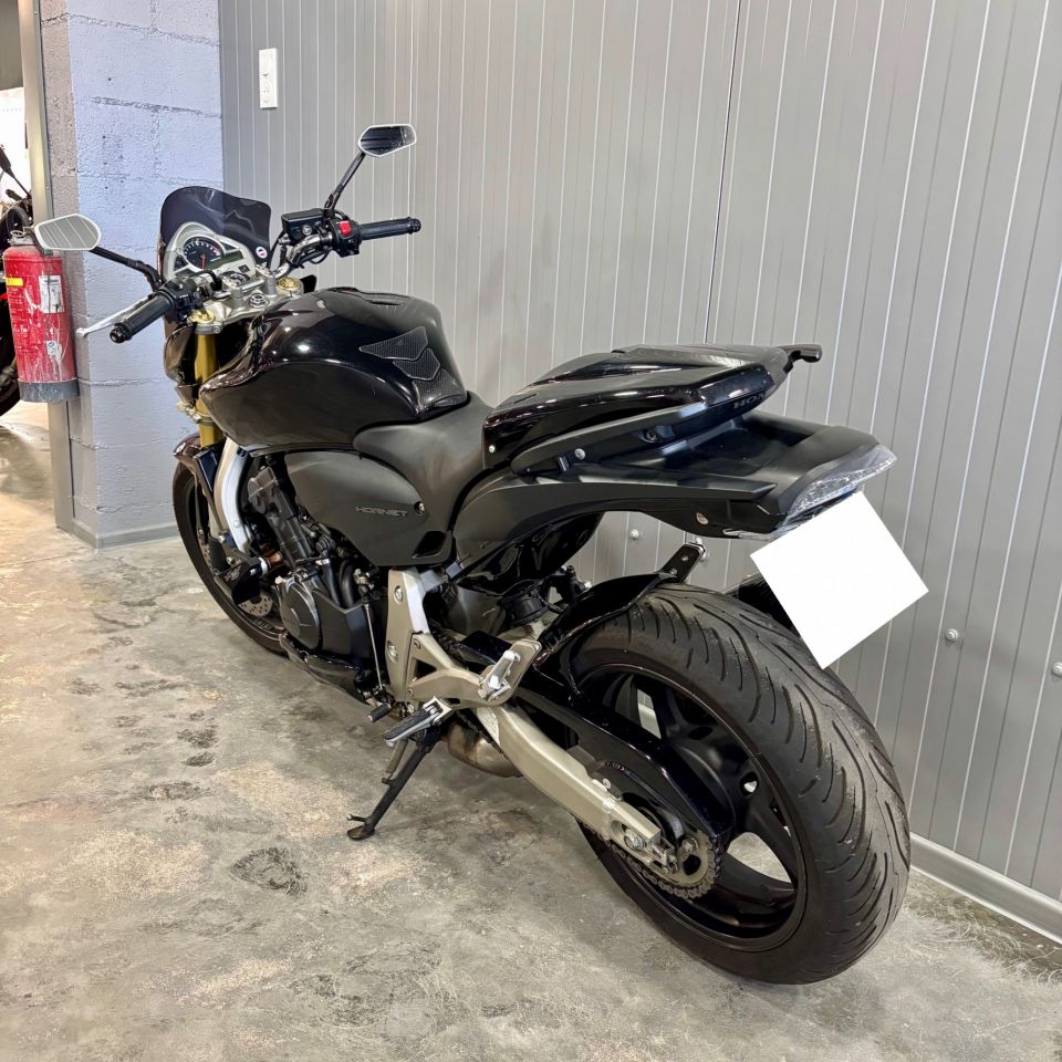 HONDA CB 600 F HORNET 4