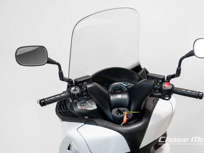 HONDA FJS 400 SILVER WING 4