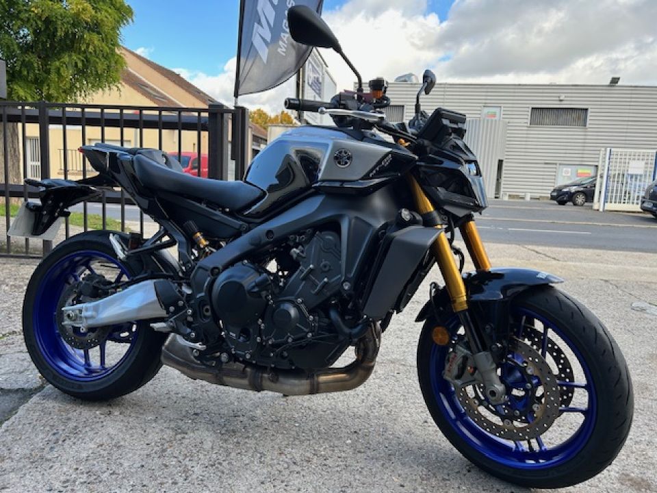 YAMAHA MT-09 SP 4