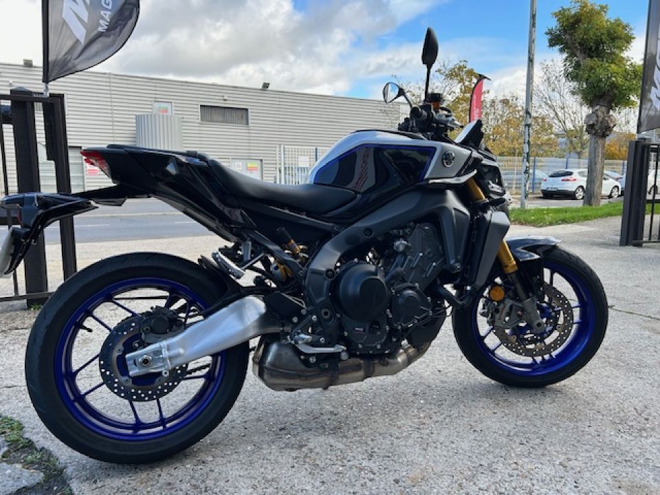 YAMAHA MT-09 SP 4