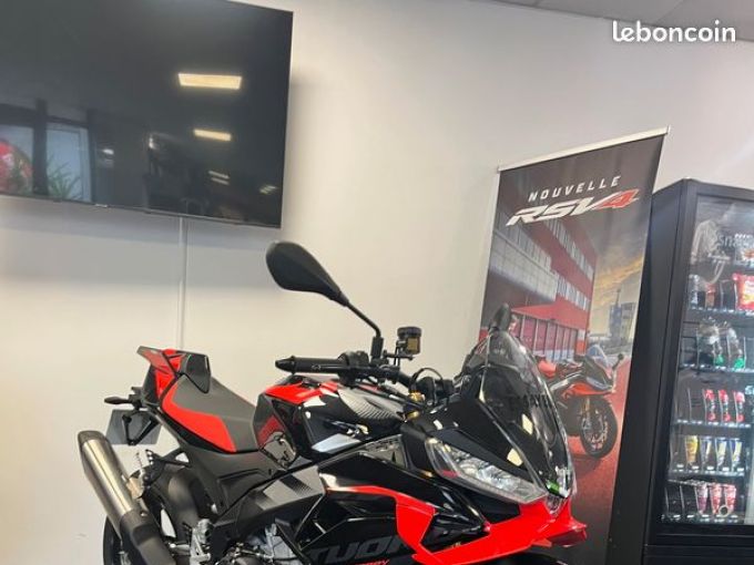 APRILIA TUONO 1100 V4 FACTORY 4