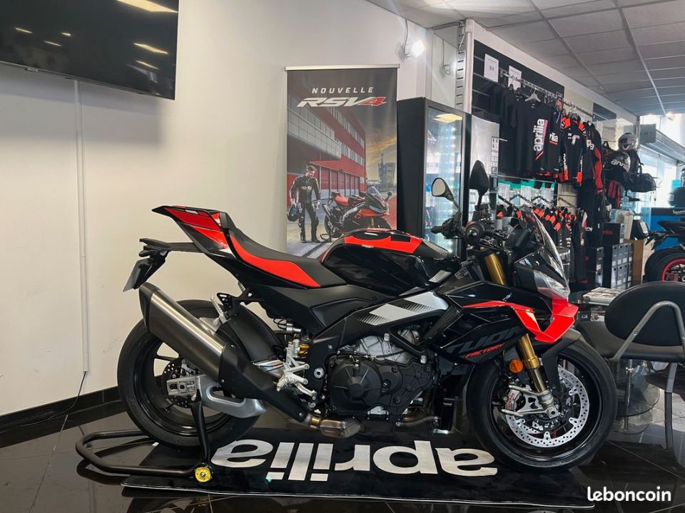 APRILIA TUONO 1100 V4 FACTORY 4
