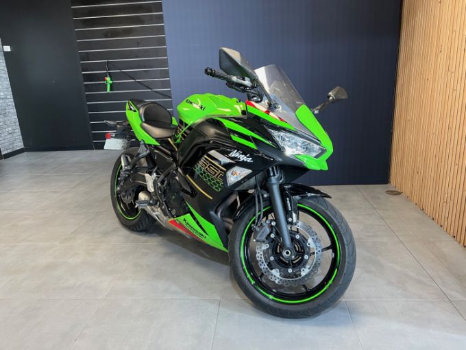 KAWASAKI NINJA 650 4