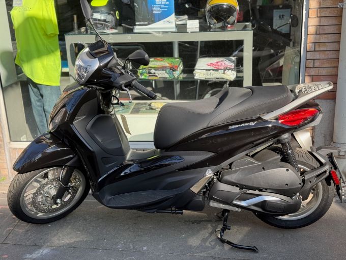 PIAGGIO NEW BEVERLY 300 EURO 5 4