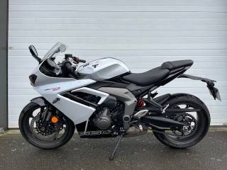 TRIUMPH 	DAYTONA 660 - 2025
