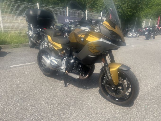BMW F900XR 4