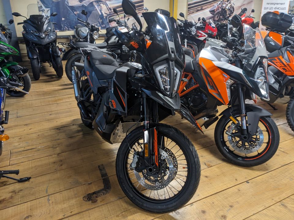 KTM 890 ADVENTURE 4