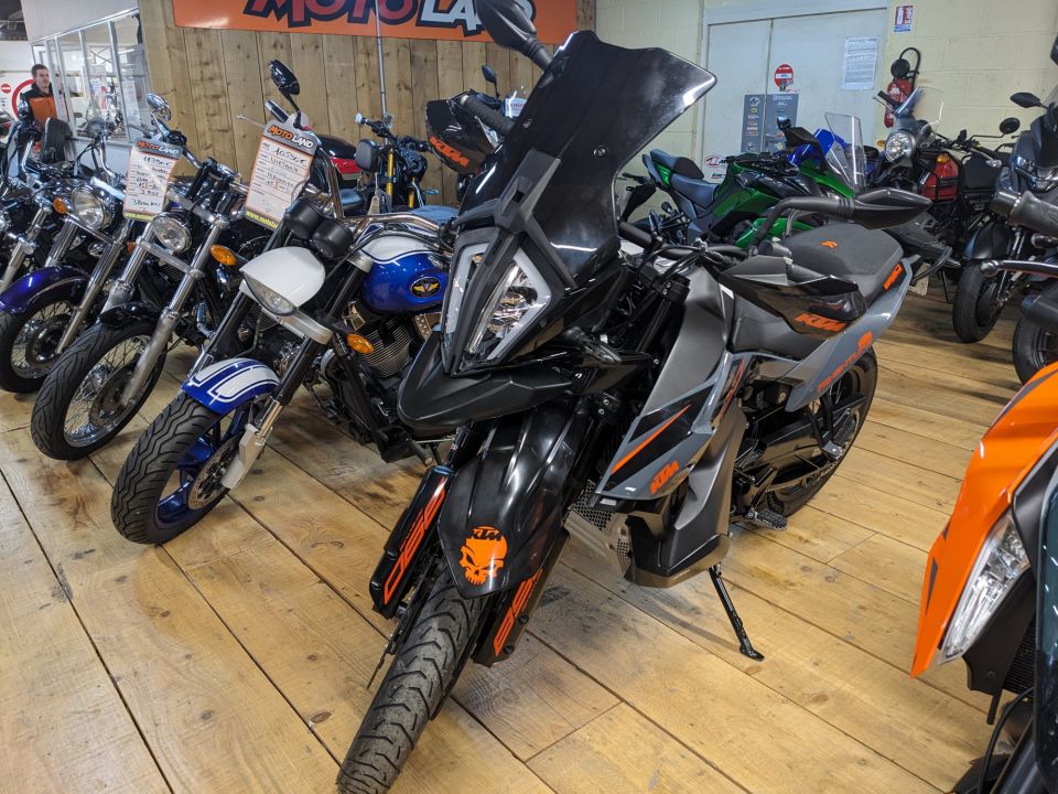 KTM 890 ADVENTURE 4