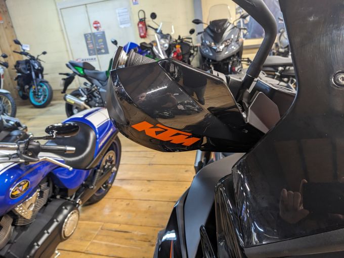 KTM 890 ADVENTURE 4