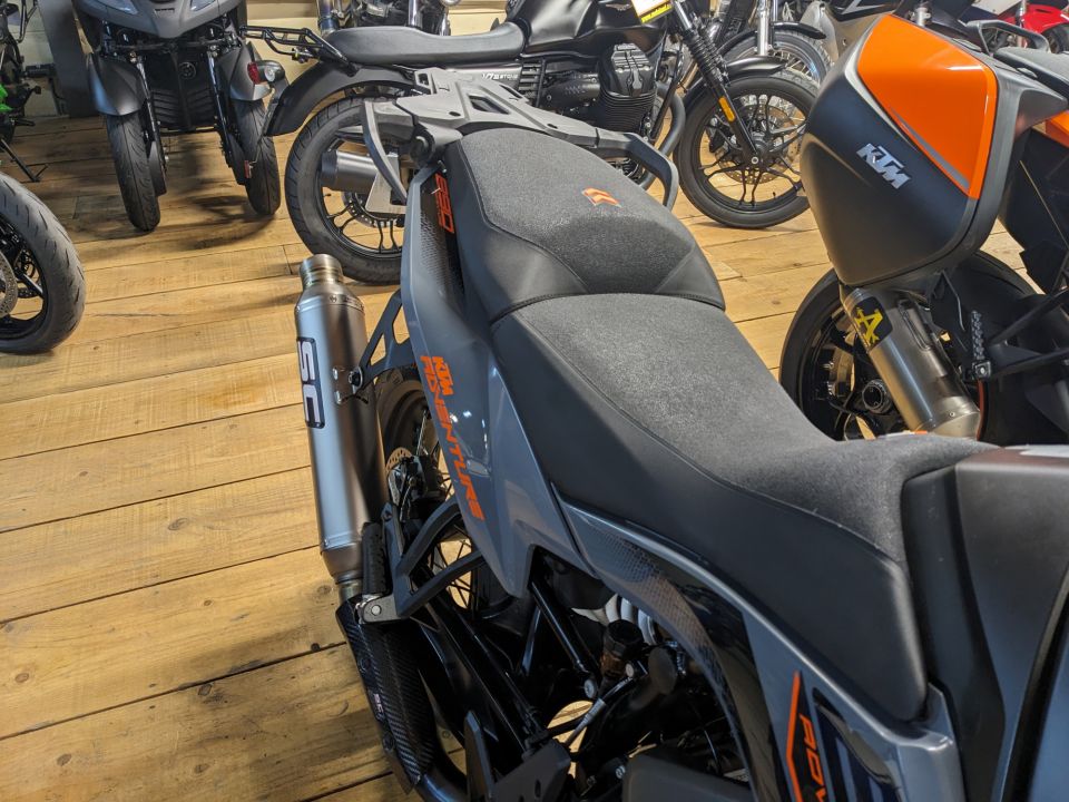 KTM 890 ADVENTURE 4
