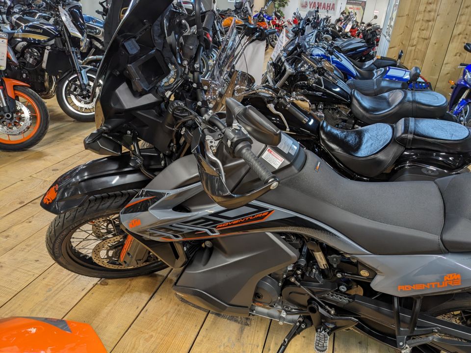 KTM 890 ADVENTURE 4