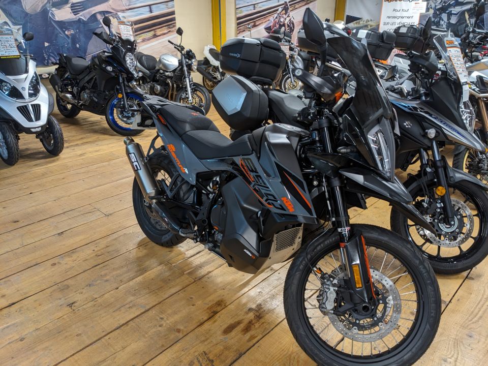 KTM 890 ADVENTURE 4