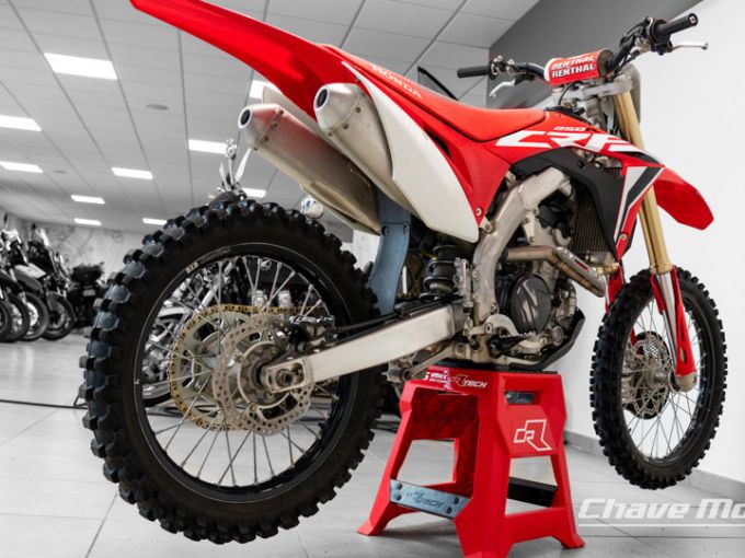 HONDA CRF250 R 4