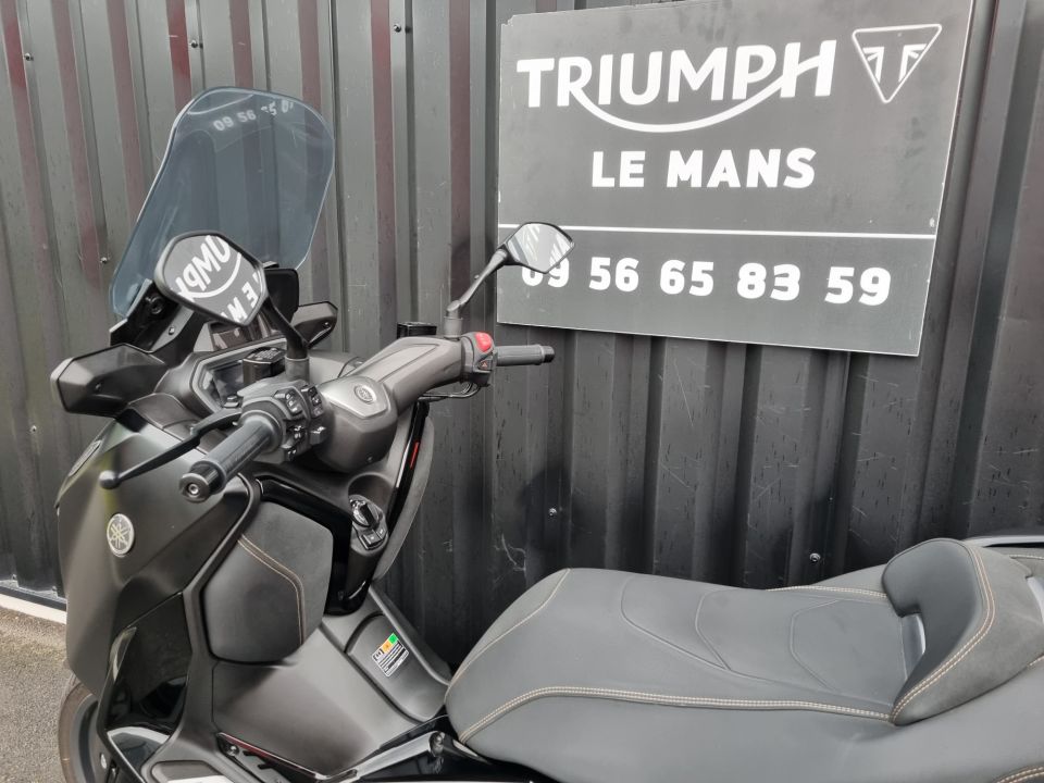 YAMAHA X-MAX 300 TECH MAX 4