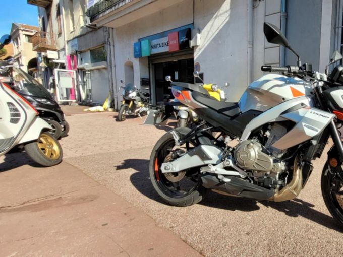 APRILIA TUONO 457 4