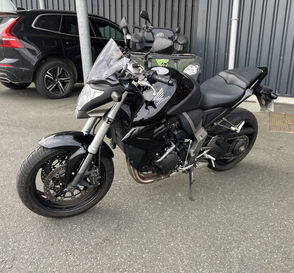 HONDA CB 1000 R 4