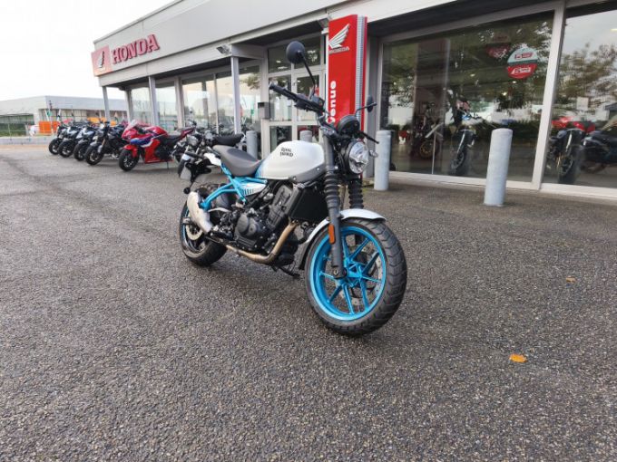 ROYAL ENFIELD guerrilla 450 4