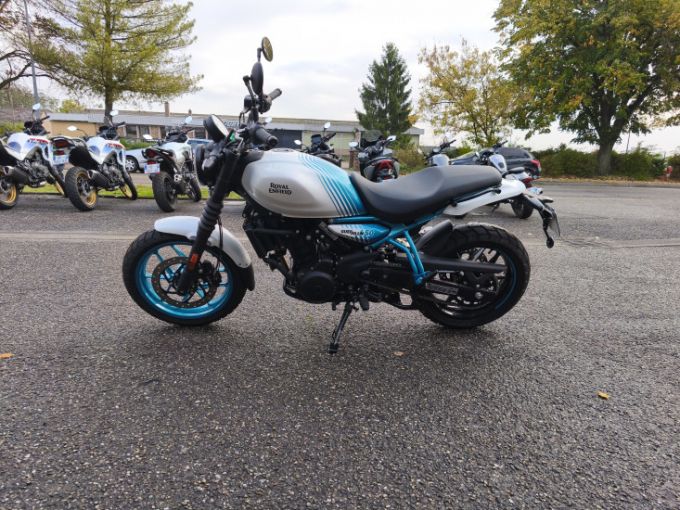 ROYAL ENFIELD guerrilla 450 4
