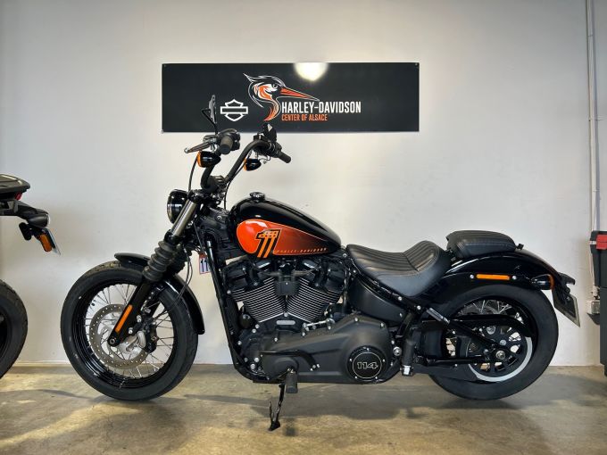 HARLEY-DAVIDSON SOFTAIL STREET BOB 1868 4
